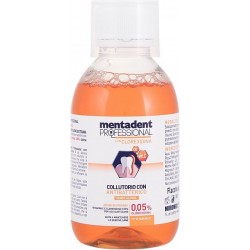 Mentadent Professional Colluttorio 0.05 Colorexidina Antibatterico 200 ml.